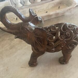 Elephant resin decorative figure